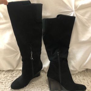 Brand new (without tag) knee high boots wedges